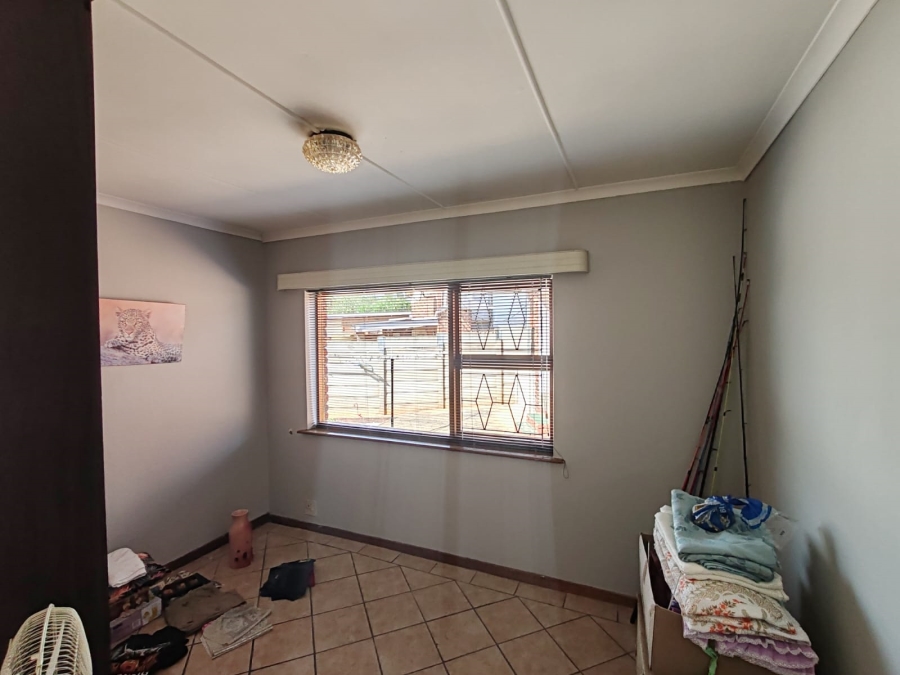 3 Bedroom Property for Sale in Azalea Park Eastern Cape